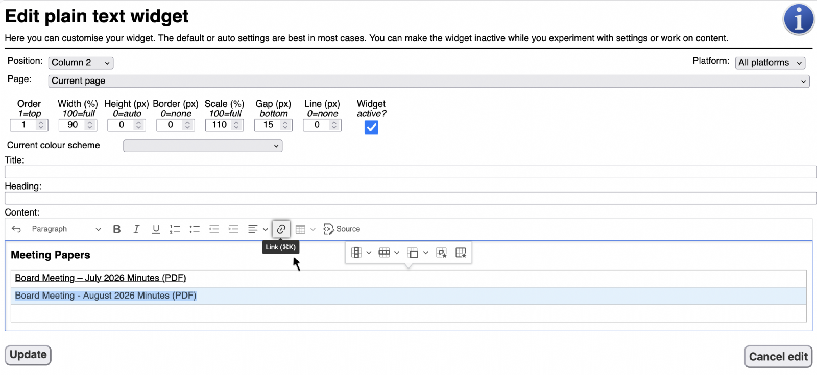 The hyperlink button is located next to the text formatting tools.